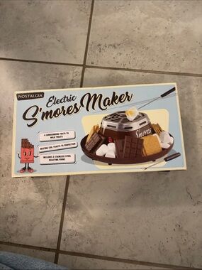 Nostalgia Electric S'mores Maker - Brown & Cream